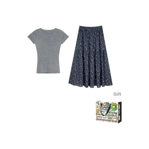 Yishi A Традиционный Китайский Термин для Пара Брошей Носимых Женщинами Часто Изготовленных из Нефрита Комплект с Юбкой Женские