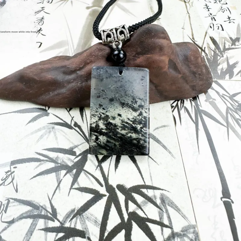 Tang Zhi Serpentine Jade Necklaces Unisex-4
